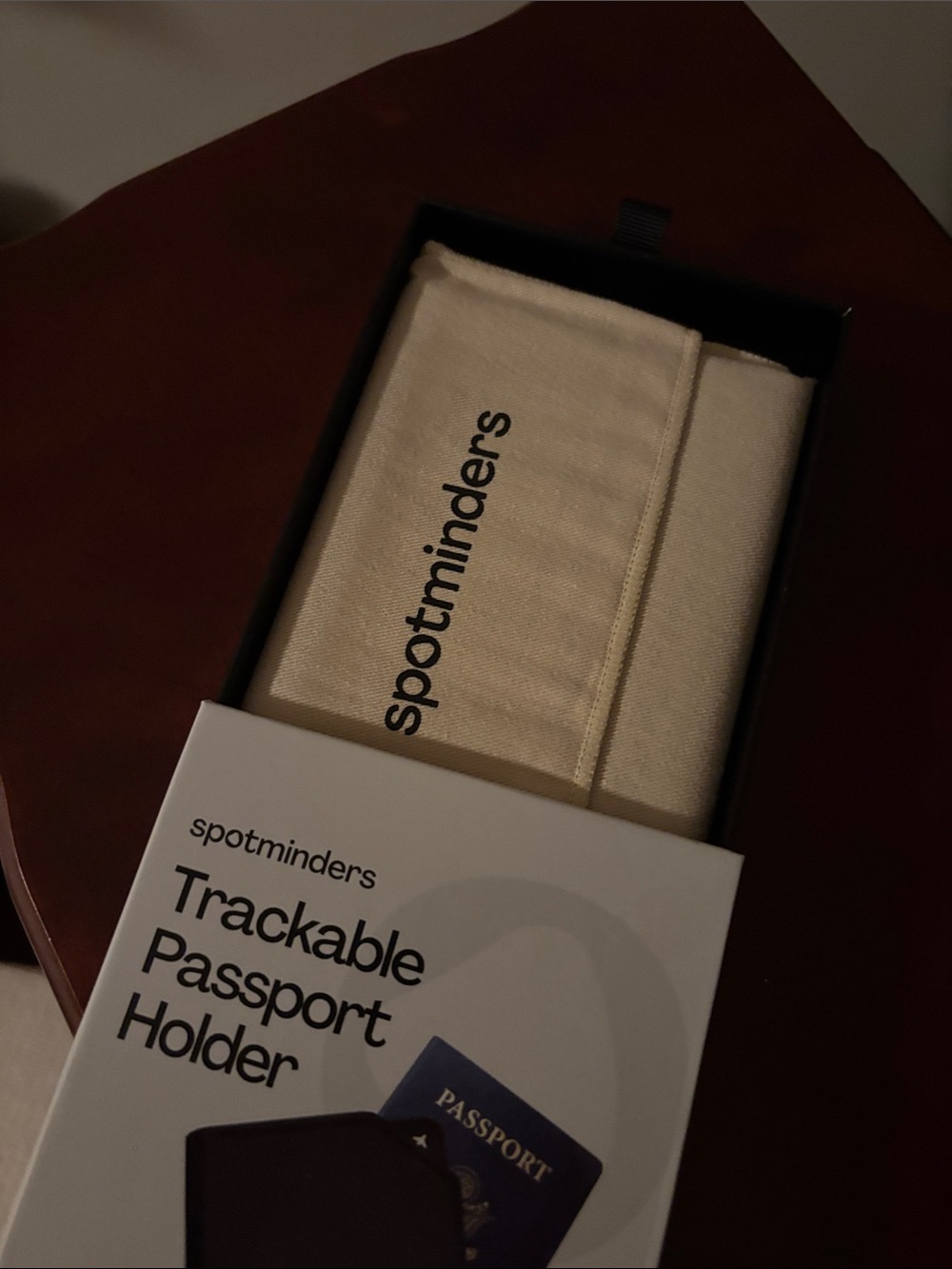 spotminders Trackable Passport Holder - Black - Picture 2 of 2